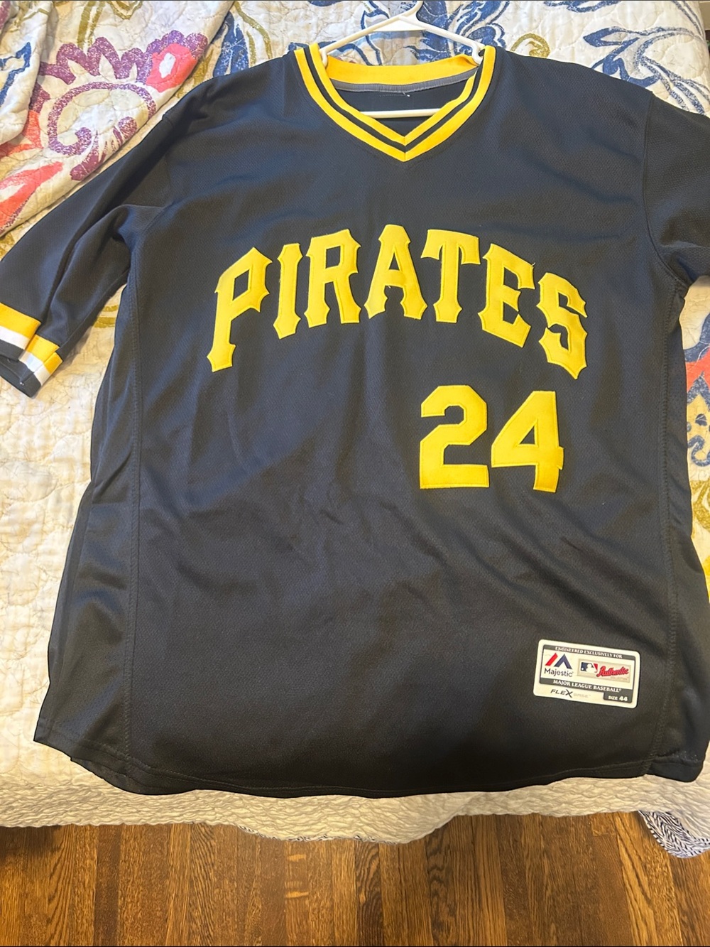 Bonds' Pirates Baseball Jersey